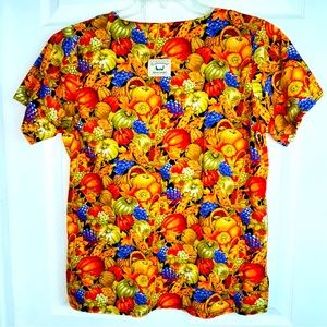 Cottonality Scrubs Top Print Black Orange Pumpkins Nurse Fall Autumn Pockets M